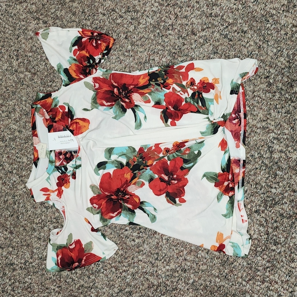 Dressy Floral Top*